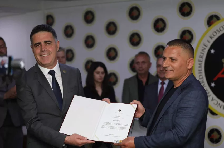  𝗚𝗮𝗴𝗶𝗰𝗮: Më i votuari i PDK-së i bashkohet AAK-së në Gjilan