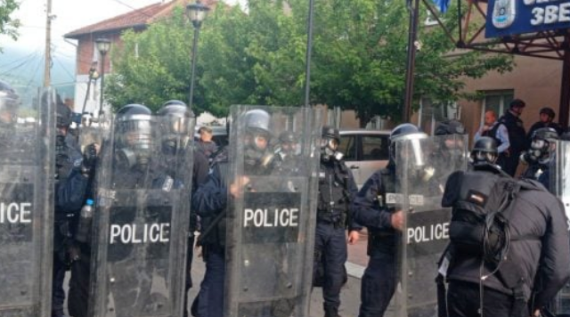  𝗠𝗲𝗱𝗶𝗲𝘁 𝘀𝗲𝗿𝗯𝗲: Policia e Kosovës do të tërhiqet nga veriu, KFOR-i ka premtuar
